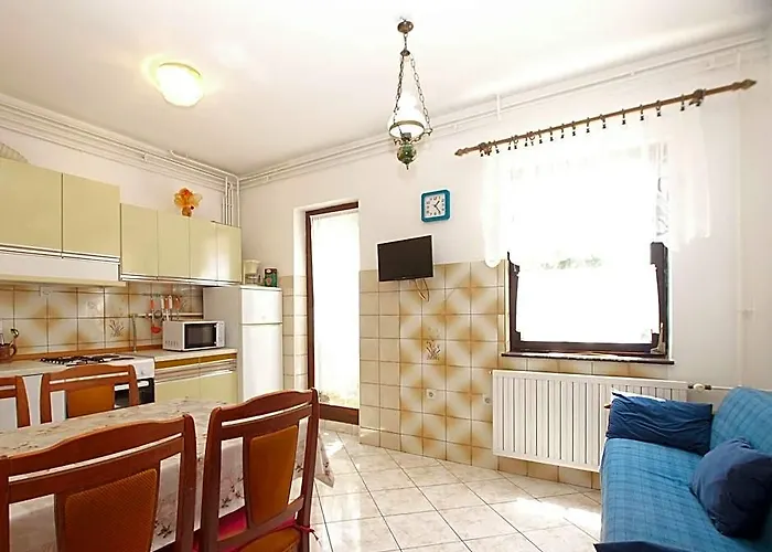Apartment 1306