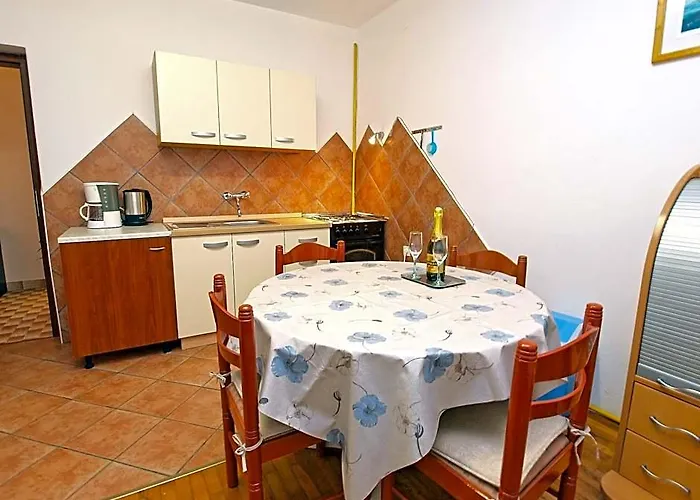 Apartment 929