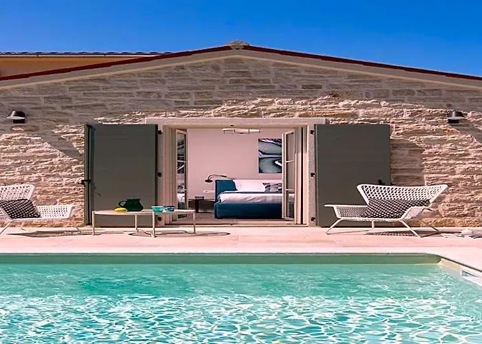 Villa Casa Mostia With Private Pool