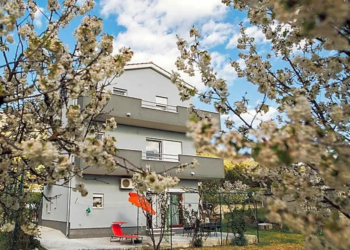 Apartments Essentia