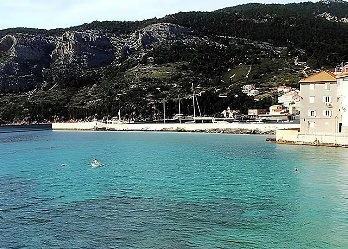 Komiza Provita Guesthouse