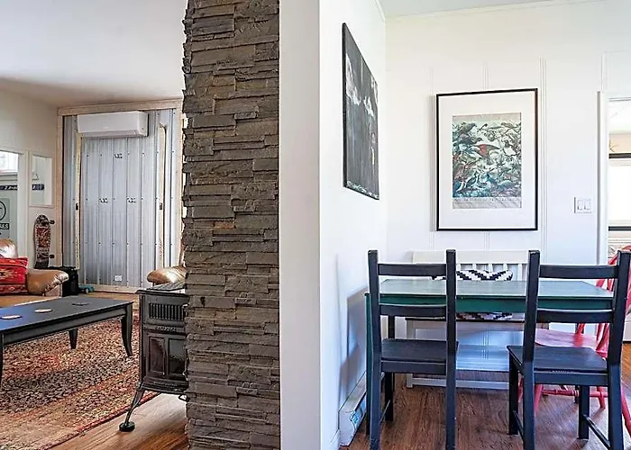 The Downtown Hive By Revelstoke Vacations