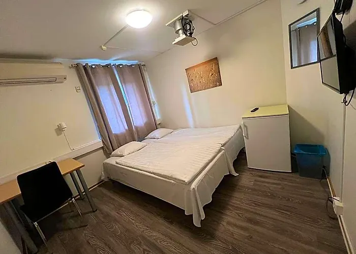 Izkamage Hotel