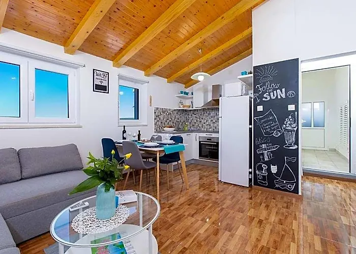 The Rooftop Apartment Punat