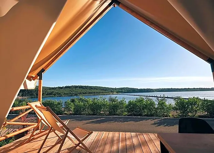 Arena One 99 Glamping
