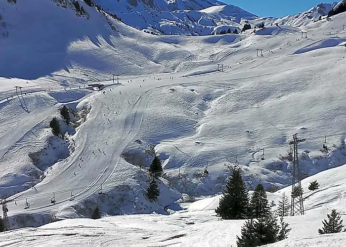 Freeride Hostel Restaurant & Camps