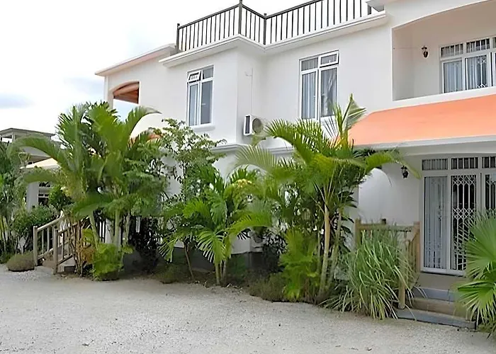 Tulsie Studios And Apartments