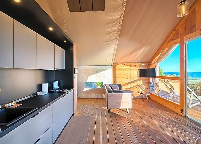 Golden Haven Luxe Glamp Resort