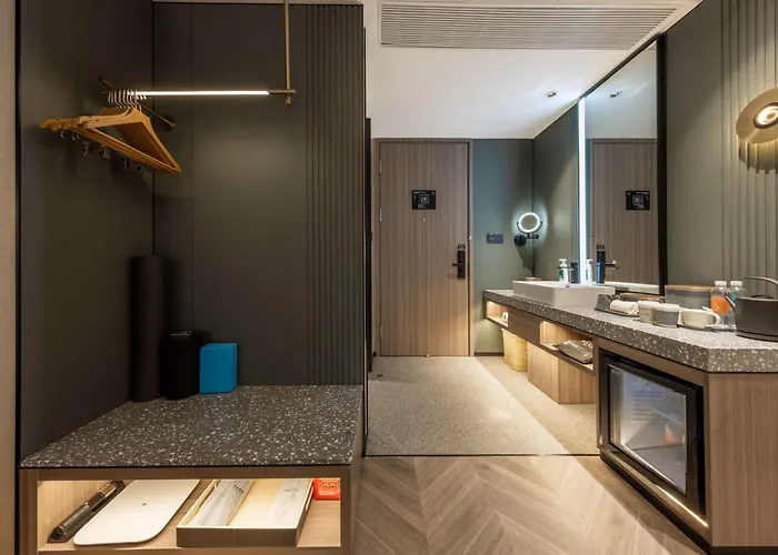 Atour S Hotel Ningbo Zhousu Yejiang