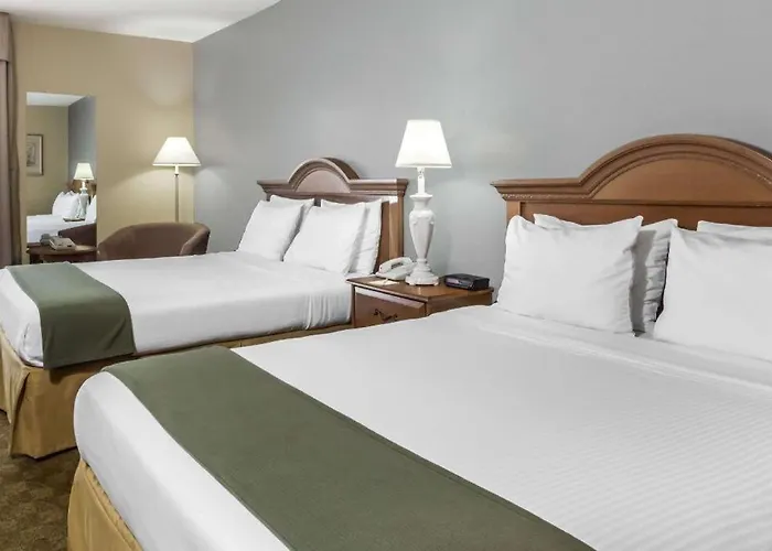 Days Inn By Wyndham Selma