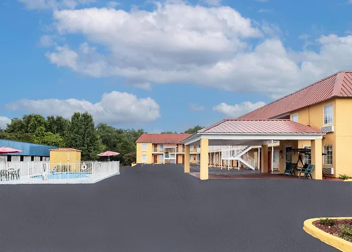 Days Inn By Wyndham Barnwell