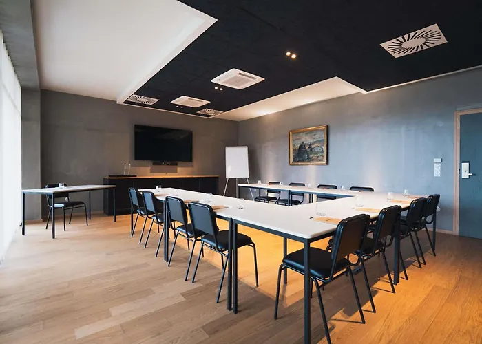 Greet Hotel Cernay Mulhouse