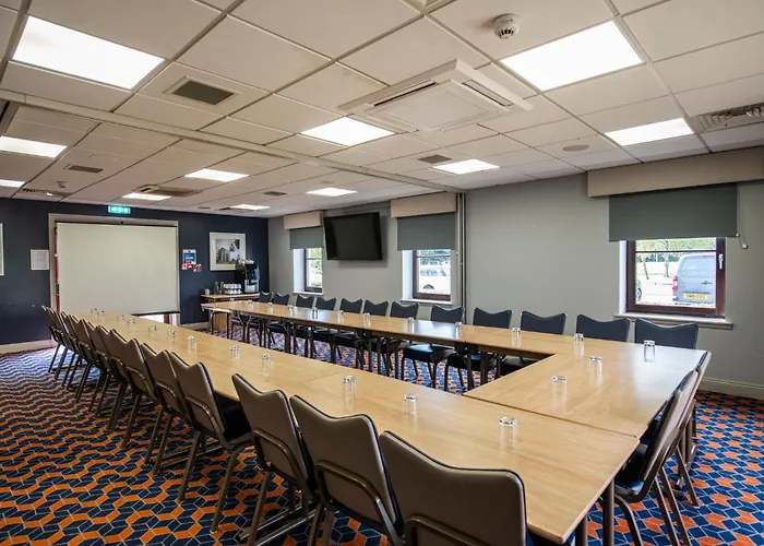 Holiday Inn Express Perth By Ihg