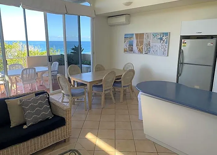 Aqua Promenade Beachfront Holiday Apartments