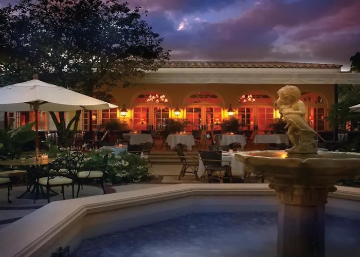 Hemingway Suites At Palm Beach Hotel Island