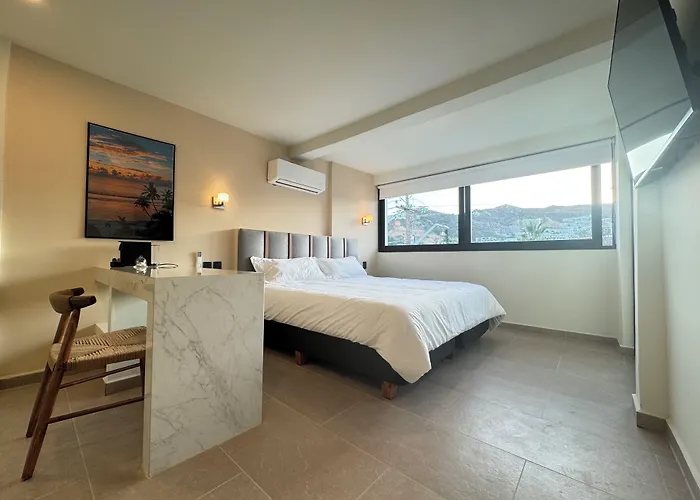 Colmena Hotel Los Cabos Marina