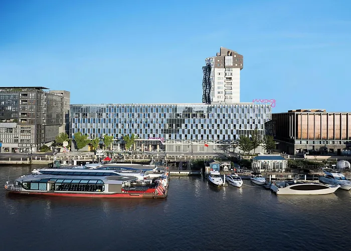 Moxy Ningbo Old Bund