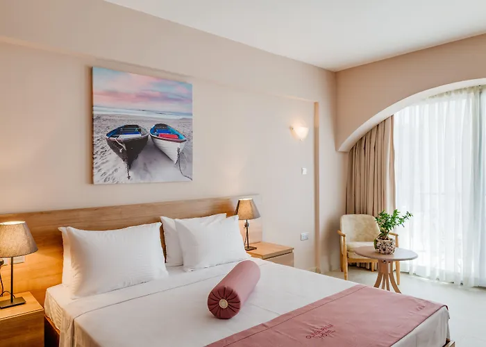 Olivia Palm Hotel