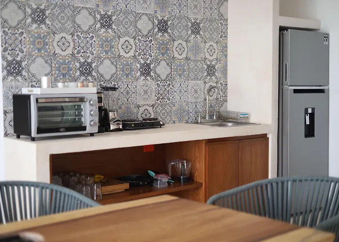 Noah Beach Hotel & Suites