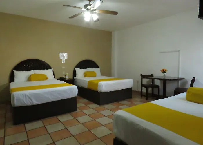 Hotel Los Girasoles