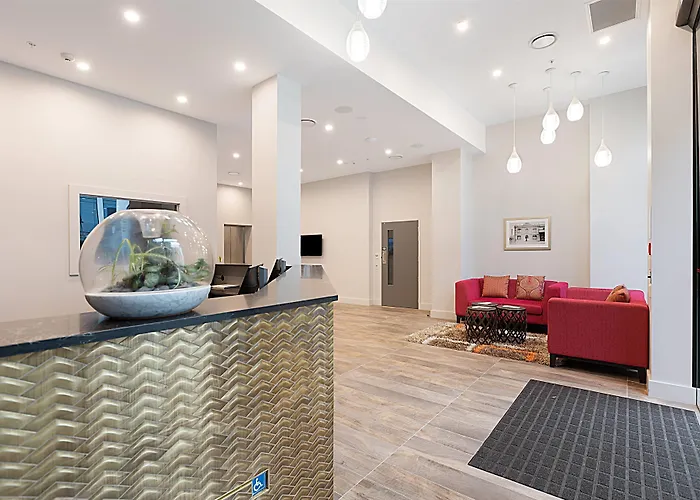 Ramada Suites By Wyndham Victoria Street West