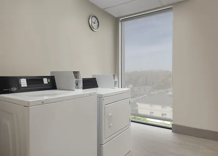 Hyatt Place Windsor