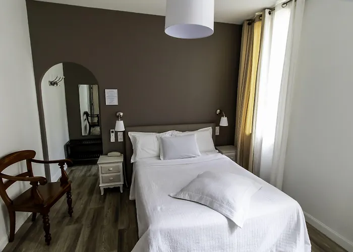 Hôtel Henri IV