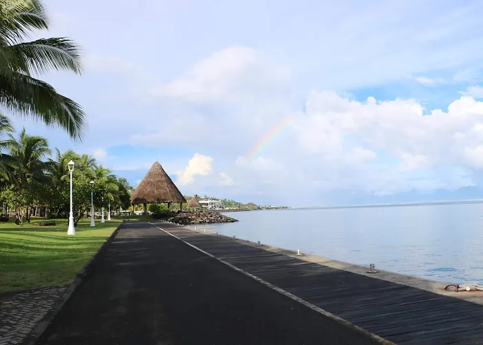 Mahana Lodge Hostel & Backpacker