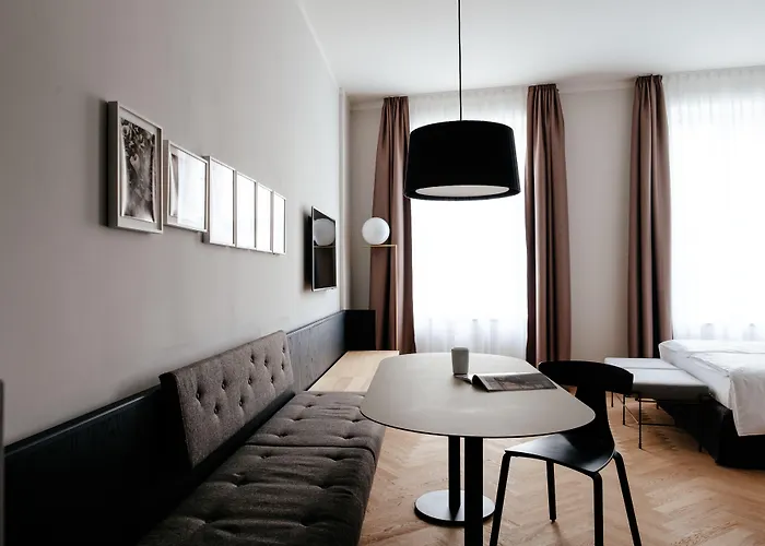 Melter Hotel & Apartments - A Neighborhood Hotel