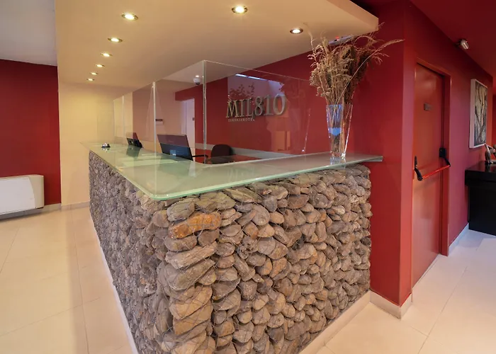 MIL810 Ushuaia Hotel