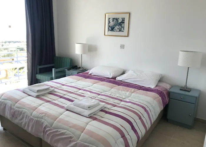 Axiothea Hotel