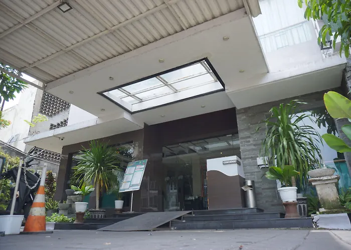 Loji Hotel