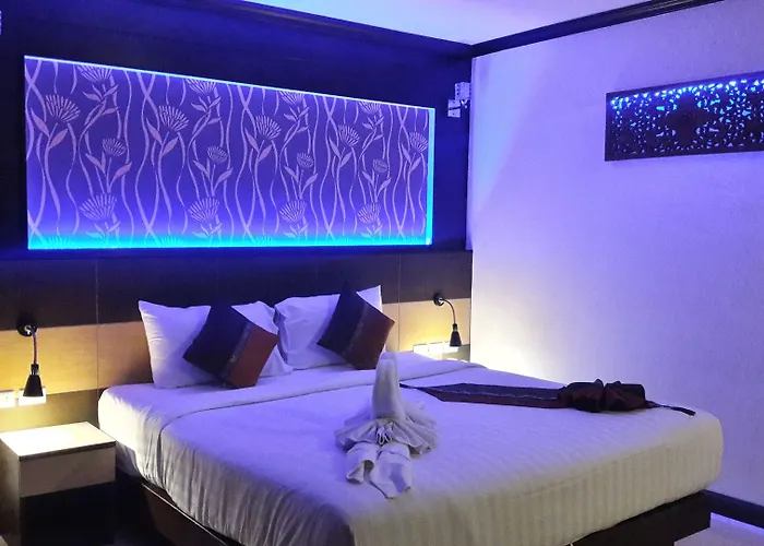 Patong Mansion - Sha Certified
