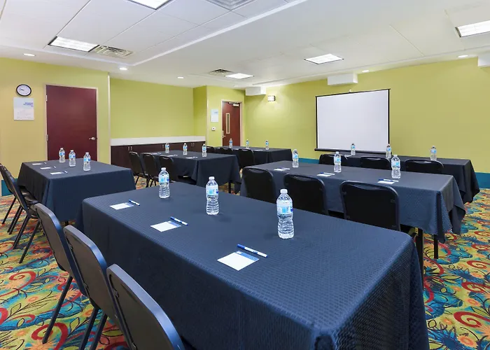 Holiday Inn Express & Suites Southport - Oak Island Area By Ihg