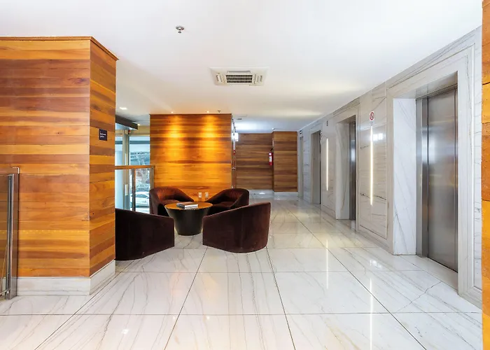 Hotel Park Tower Savassi By Nacional Inn