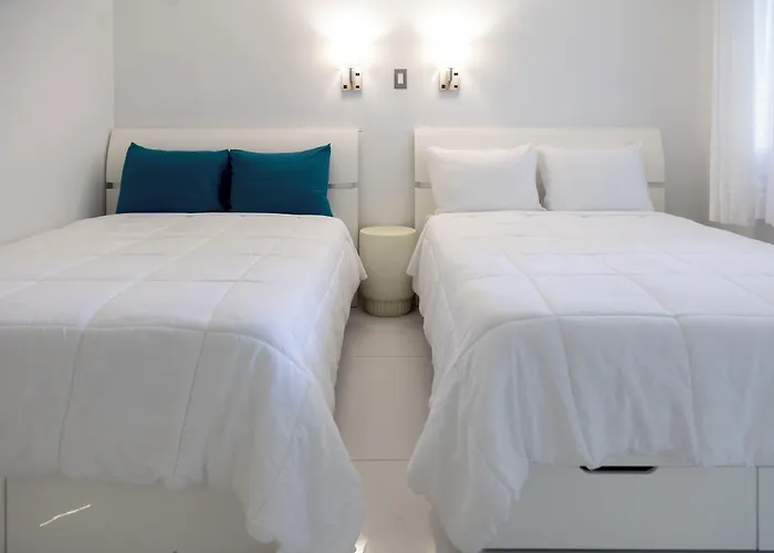 Palm Breeze Hotel
