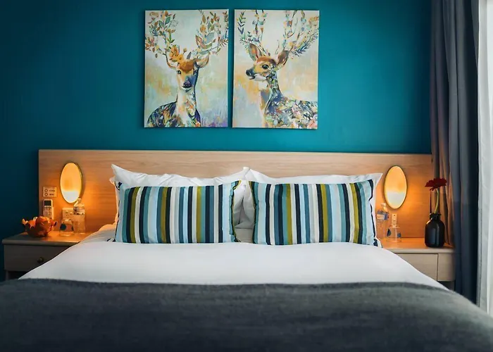 The Oriana Orange - Retro Hotel & Resort