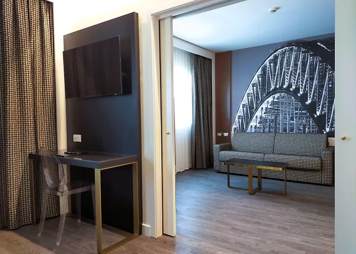 The Sydney Hotel