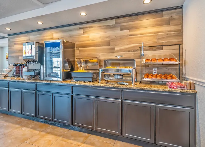 Comfort Inn & Suites Thousand Islands Harbour District