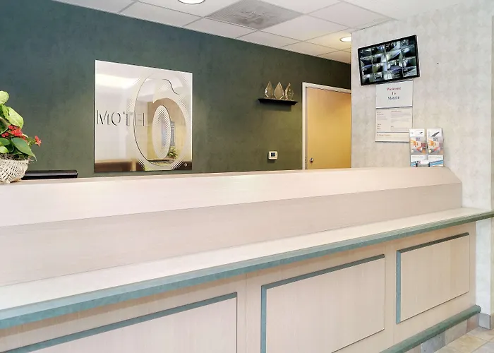 Motel 6-Peterborough, On