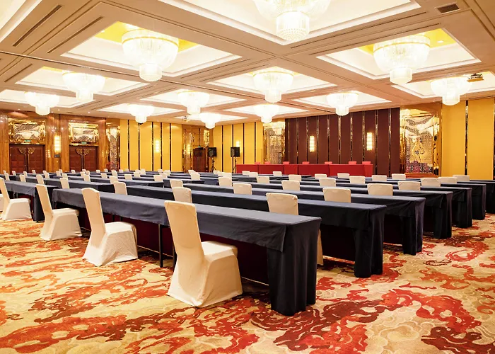 Wyndham Grand Plaza Royale Ningbo