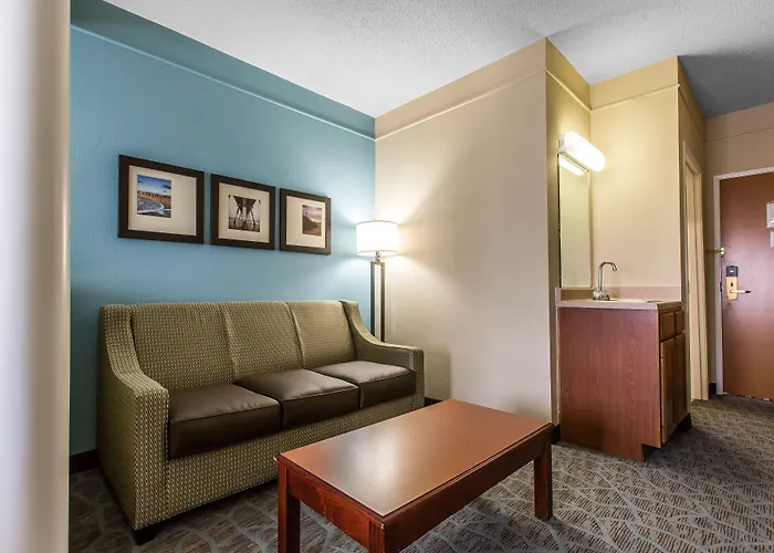 Comfort Suites Southport - Oak Island