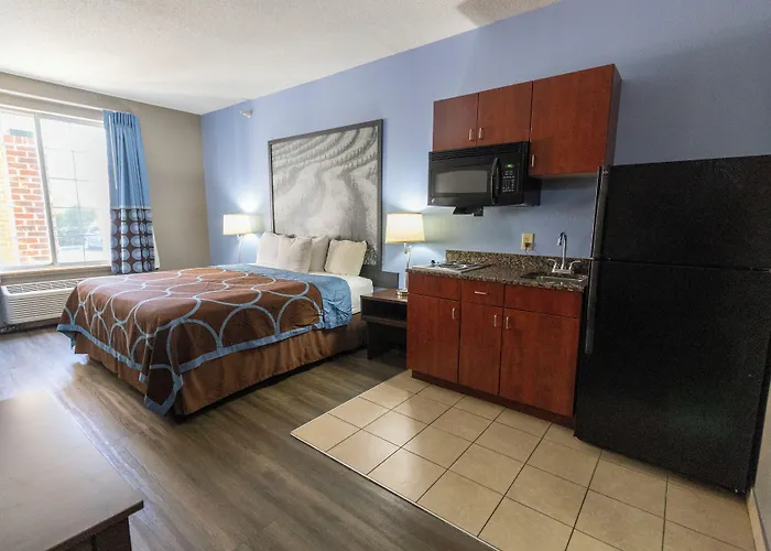 Super 8 By Wyndham Smithfield-Selma