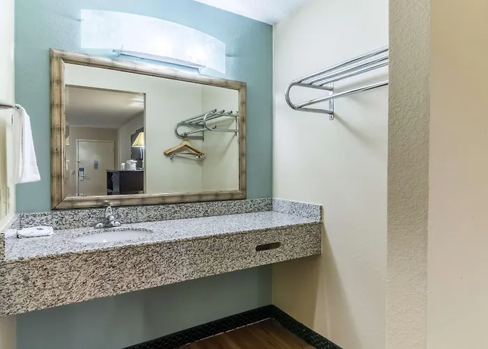 Motel 6-Kenly, Nc