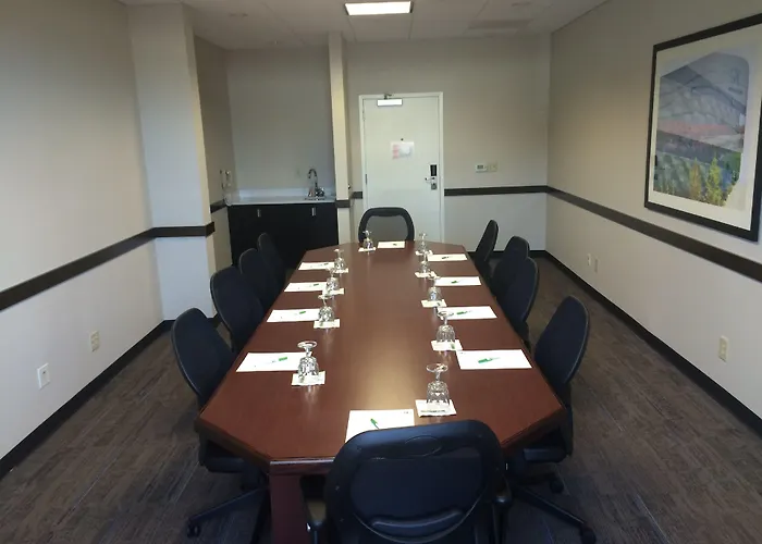 Holiday Inn Greensboro Coliseum By Ihg