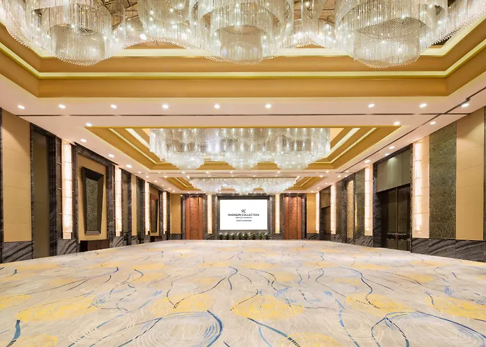 Renaissance Shanghai Yangtze Hotel