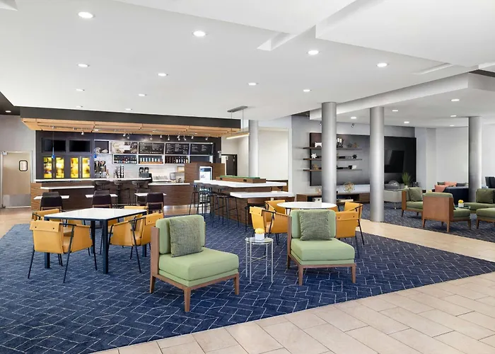 Courtyard By Marriott Jacksonville