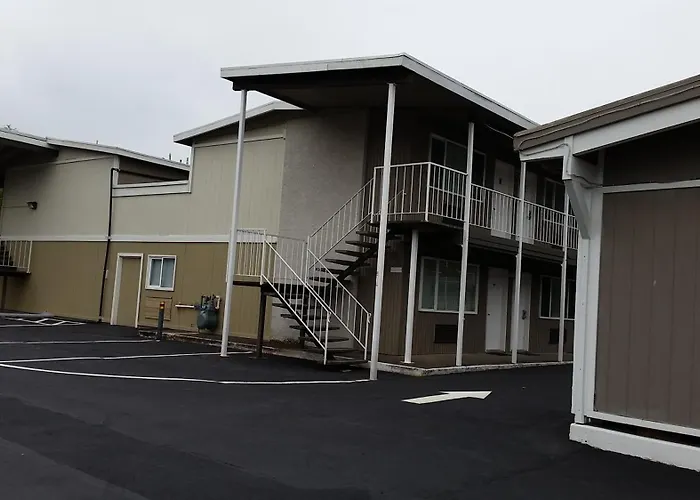 Grays Harbor Inn & Suites Aberdeen
