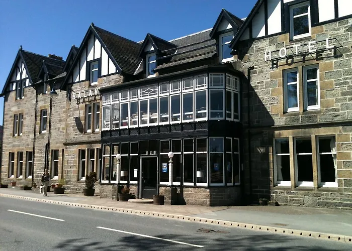 The Balavil Hotel Newtonmore - Restaurant, Bars & Swimming Pool