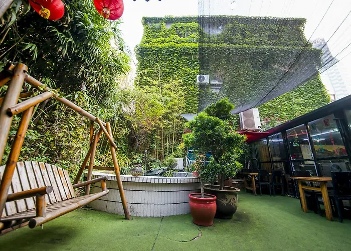 Qingdao Mg Hotel L Walking Distance To The Beach & Railway Station & St Michaels Cathedral